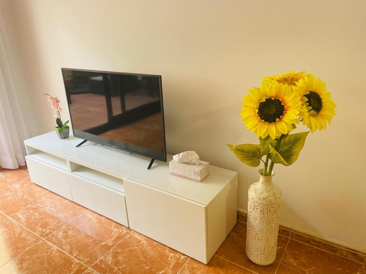 Artigas Apartment *