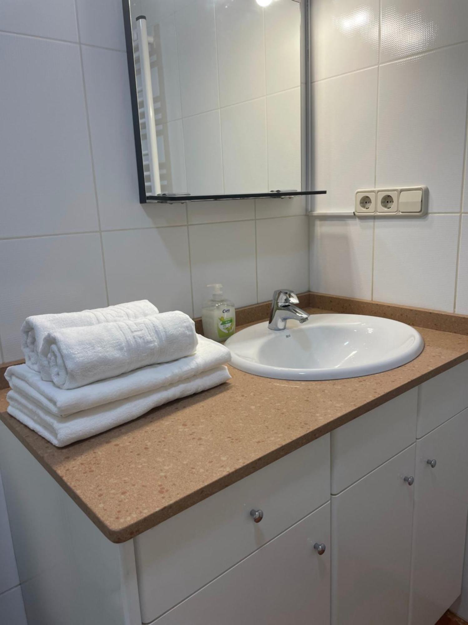 Artigas Apartment *